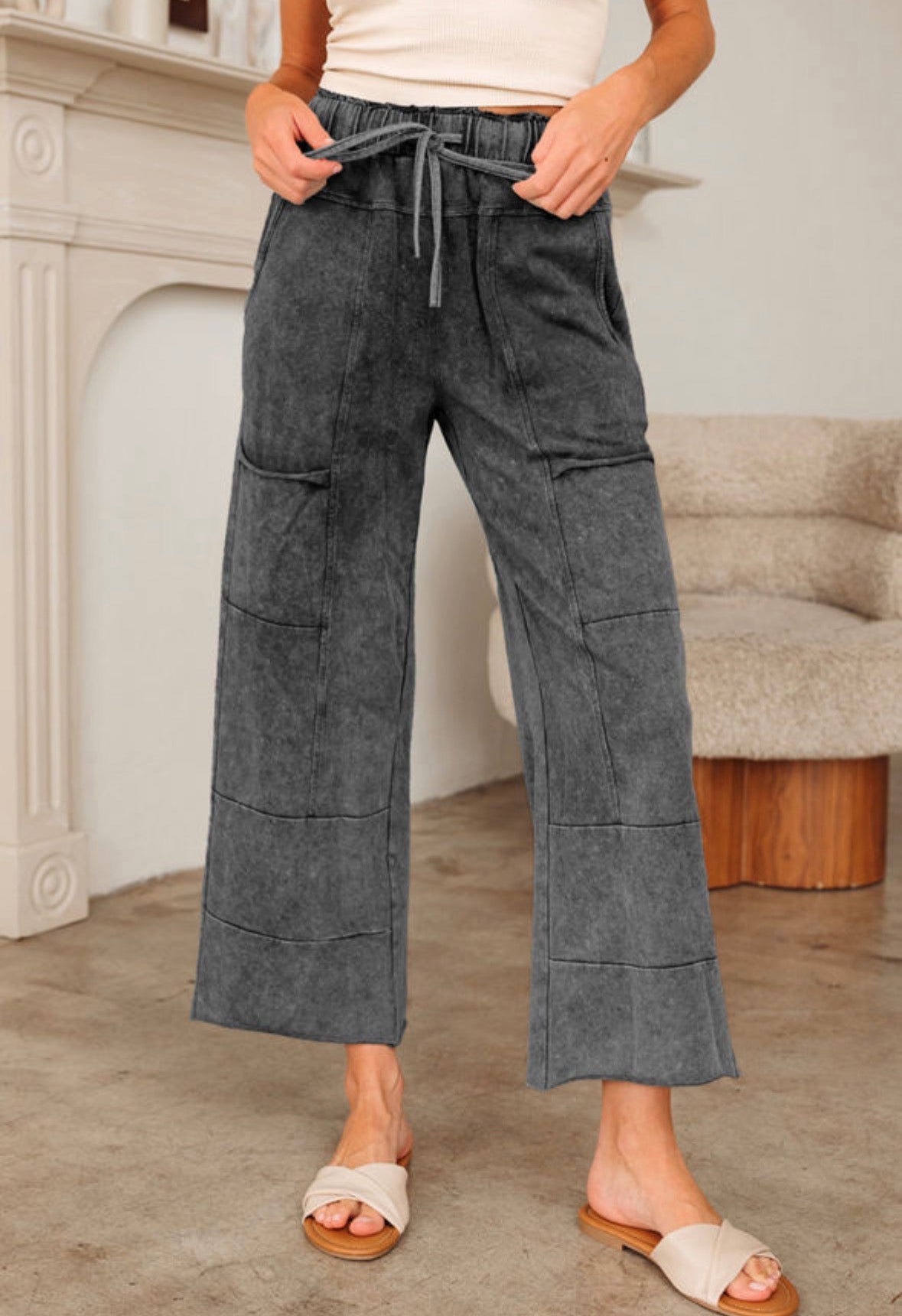Cropped wide legged pants