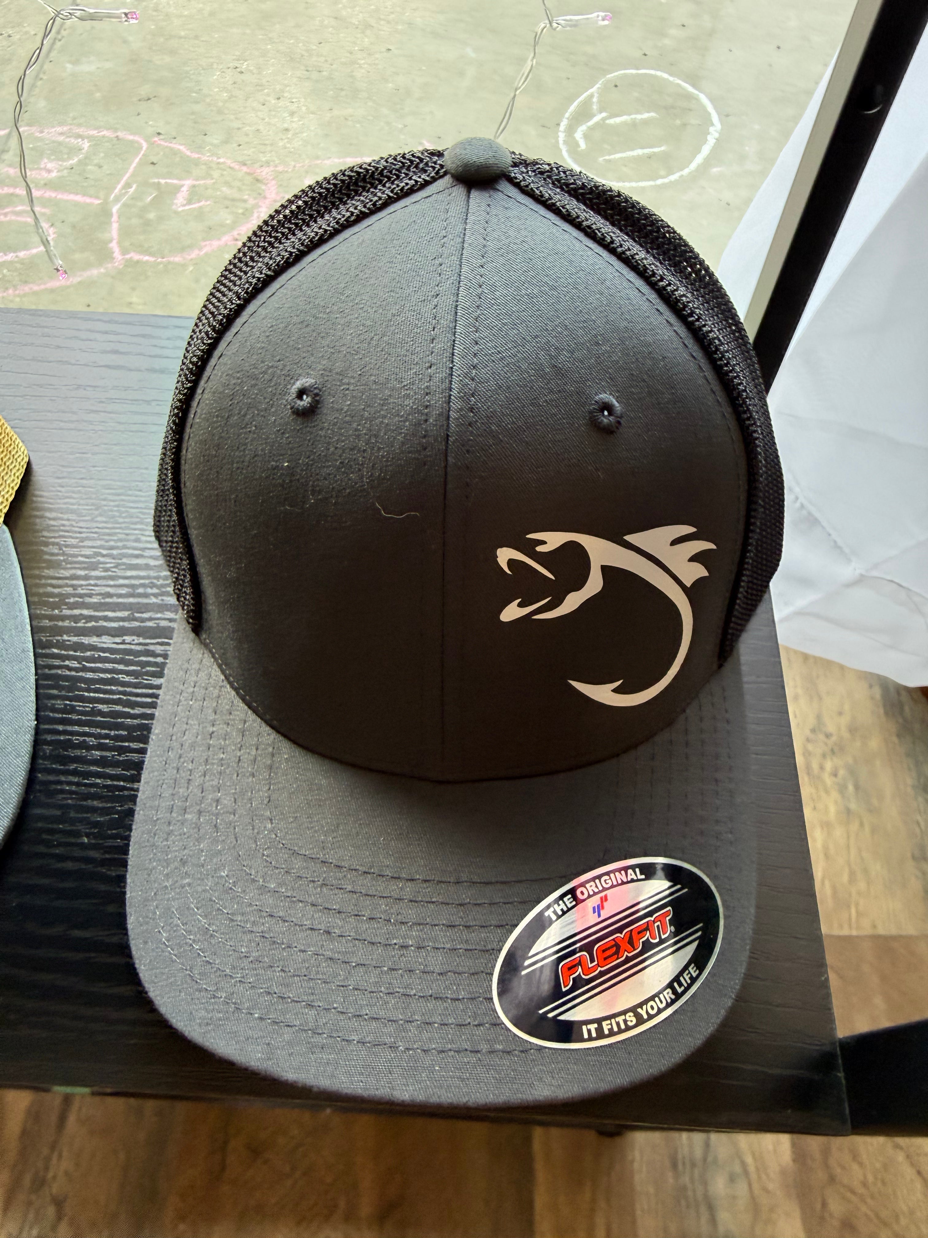 Men’s Fishhook